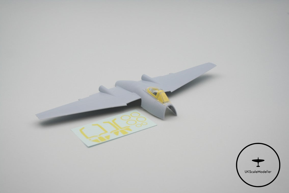 Airfix 1:48 Vampire Mask Set
