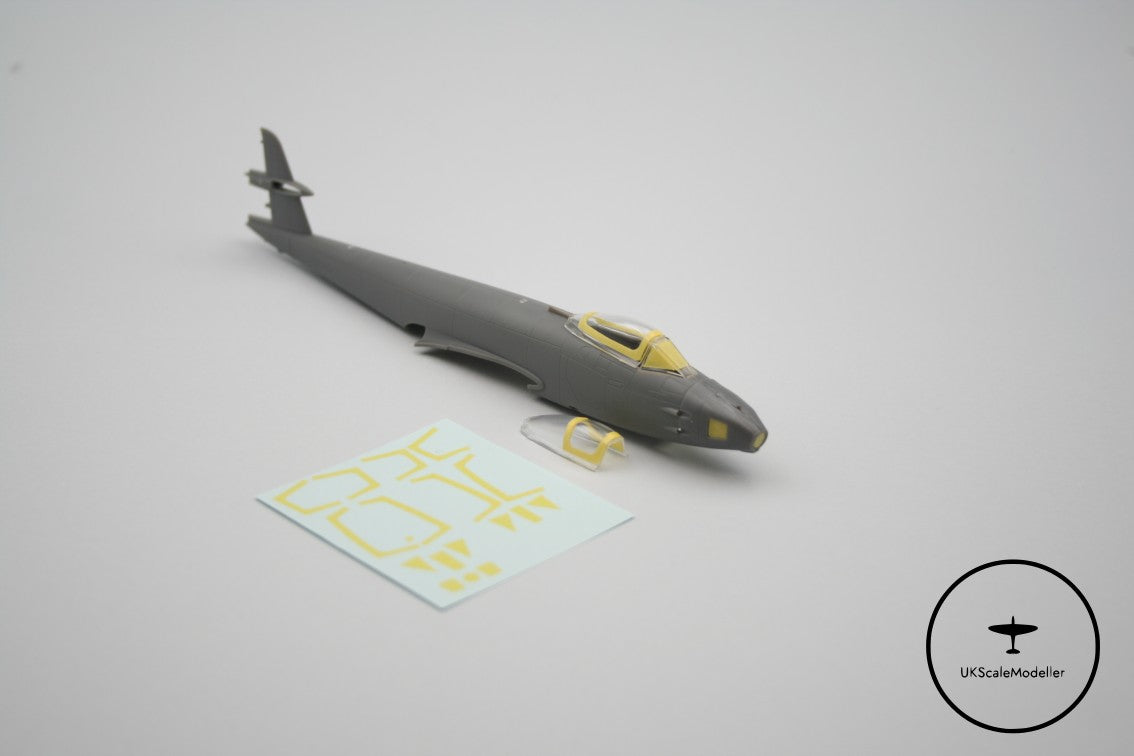 Airfix 1:72 Gloster Meteor F.8 / FR.9 Mask Set