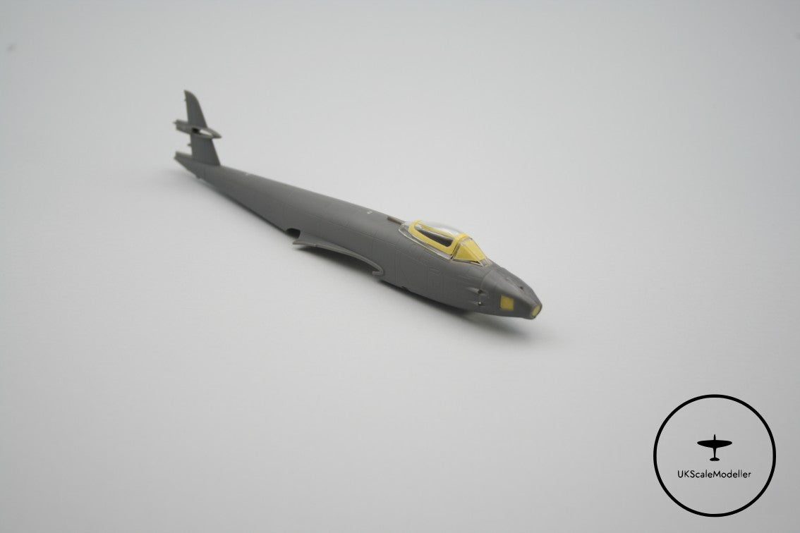Airfix 1:72 Gloster Meteor F.8 / FR.9 Mask Set