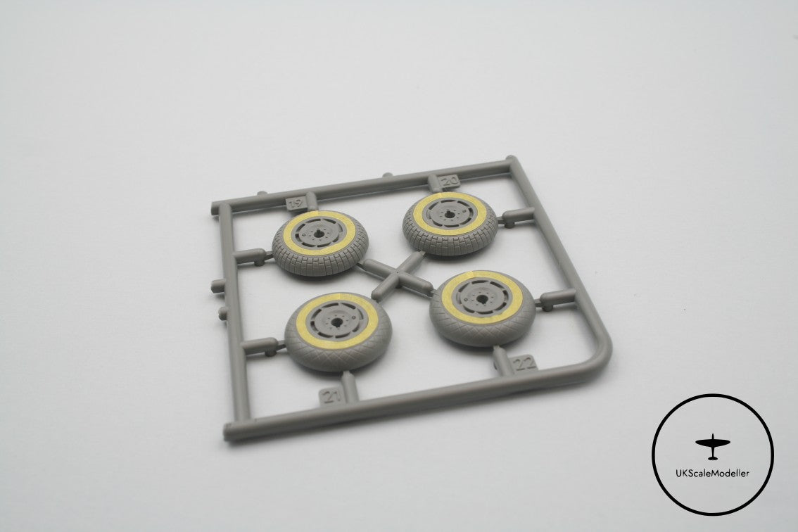 DBMK 1:32 Hawker Sea Fury Mask Set