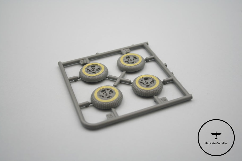 DBMK 1:32 Hawker Sea Fury Mask Set