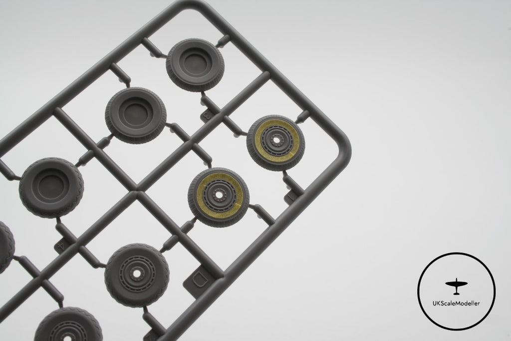 Miniart 1:48 P-47 Bubbletop Type Mask Set